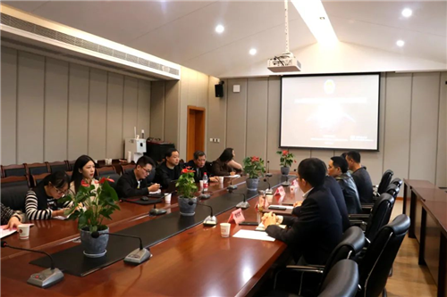 立足新教材，鉆研新教法，推進(jìn)信息學(xué)科建設(shè)